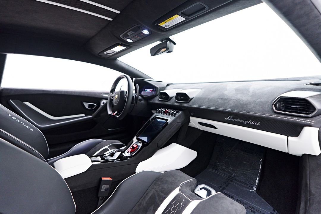 2023 Lamborghini Huracan Tecnica