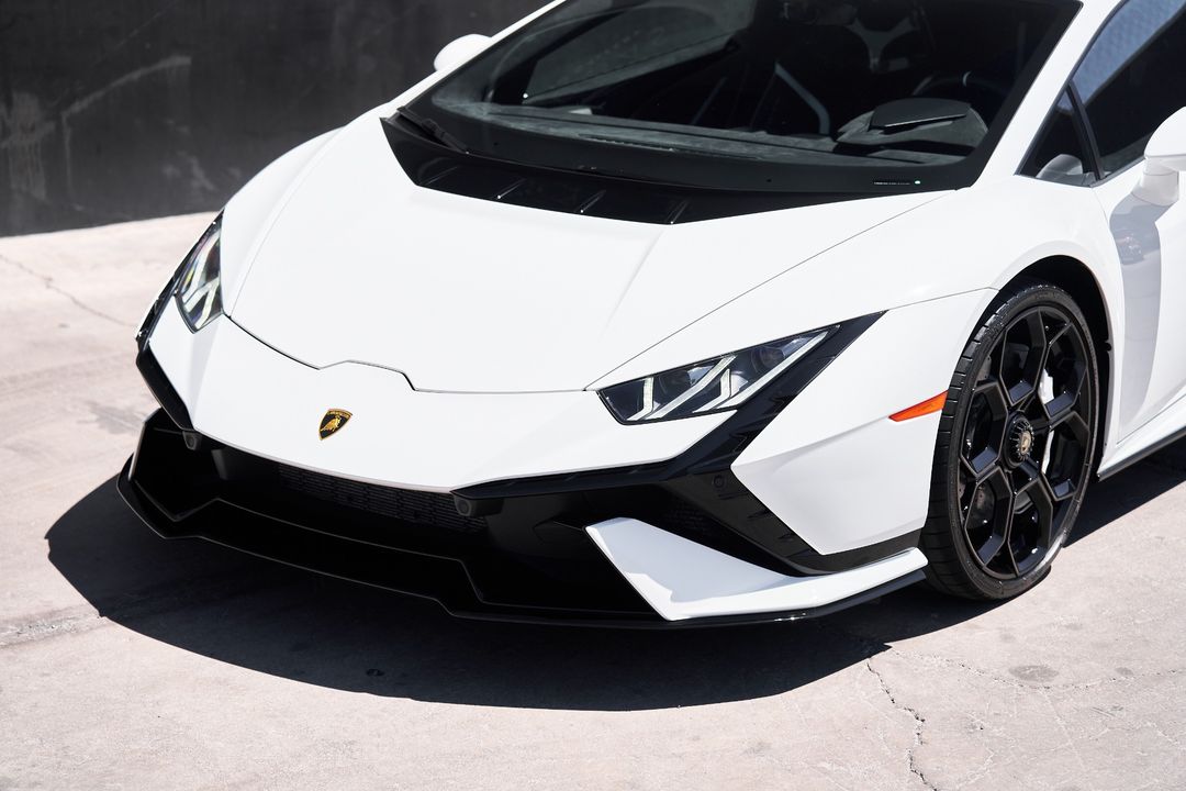2023 Lamborghini Huracan Tecnica