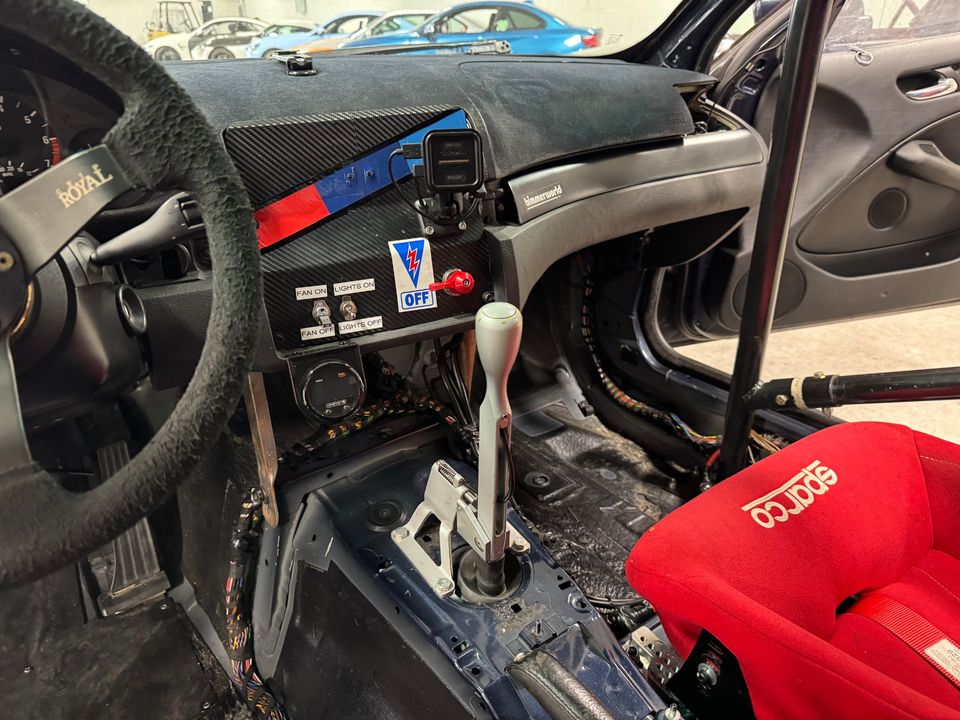 2003 BMW 3 SERIES