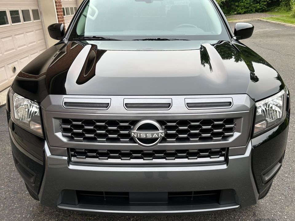 2025 Nissan Frontier