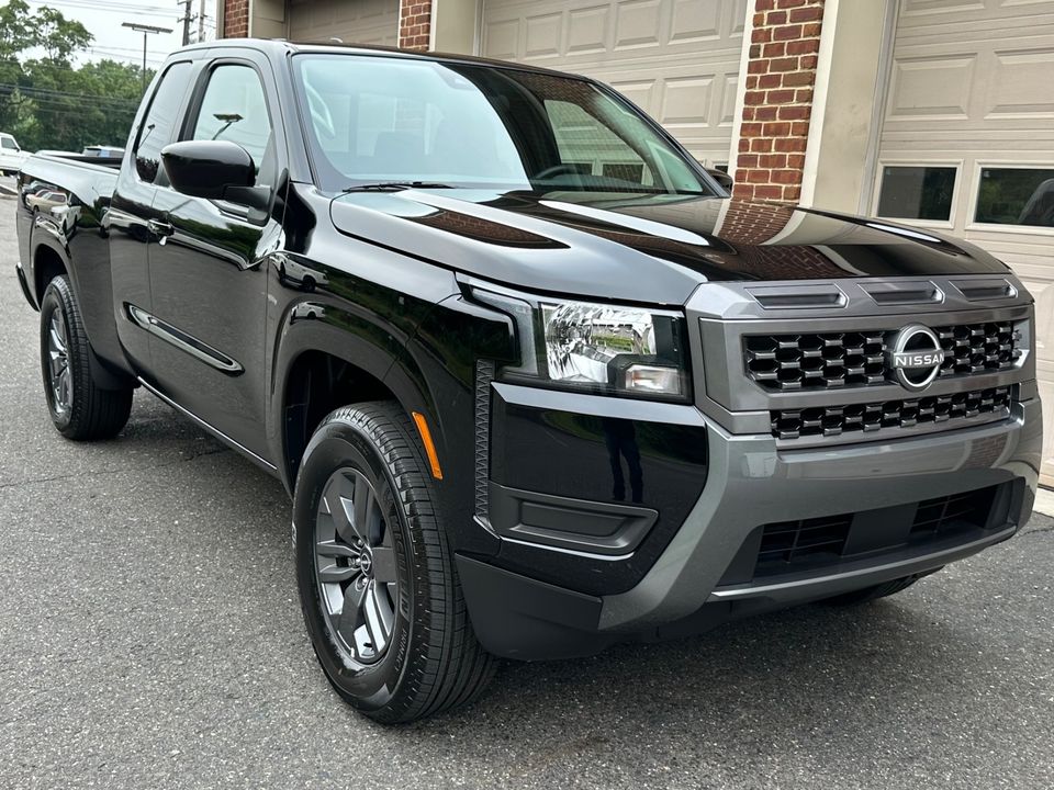 2025 Nissan Frontier