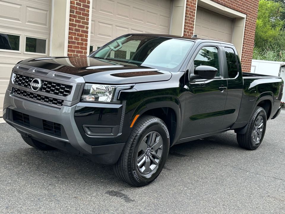2025 Nissan Frontier