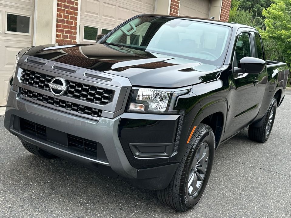 2025 Nissan Frontier
