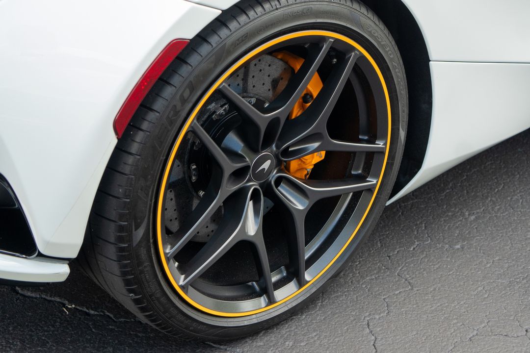 2024 McLaren 750S Spider