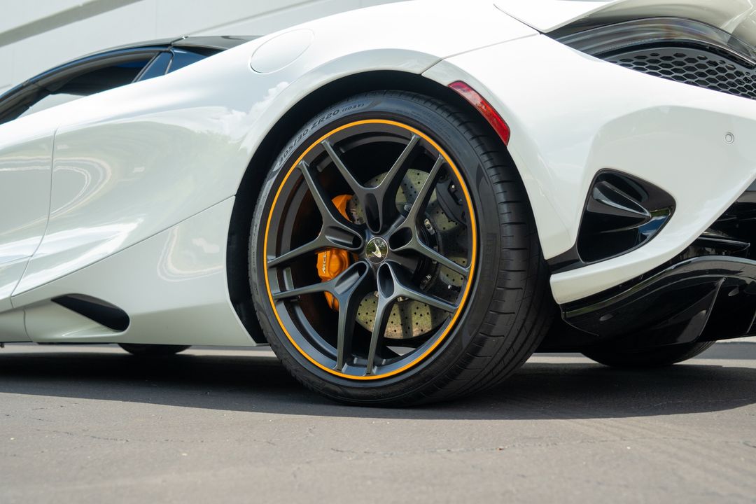 2024 McLaren 750S Spider