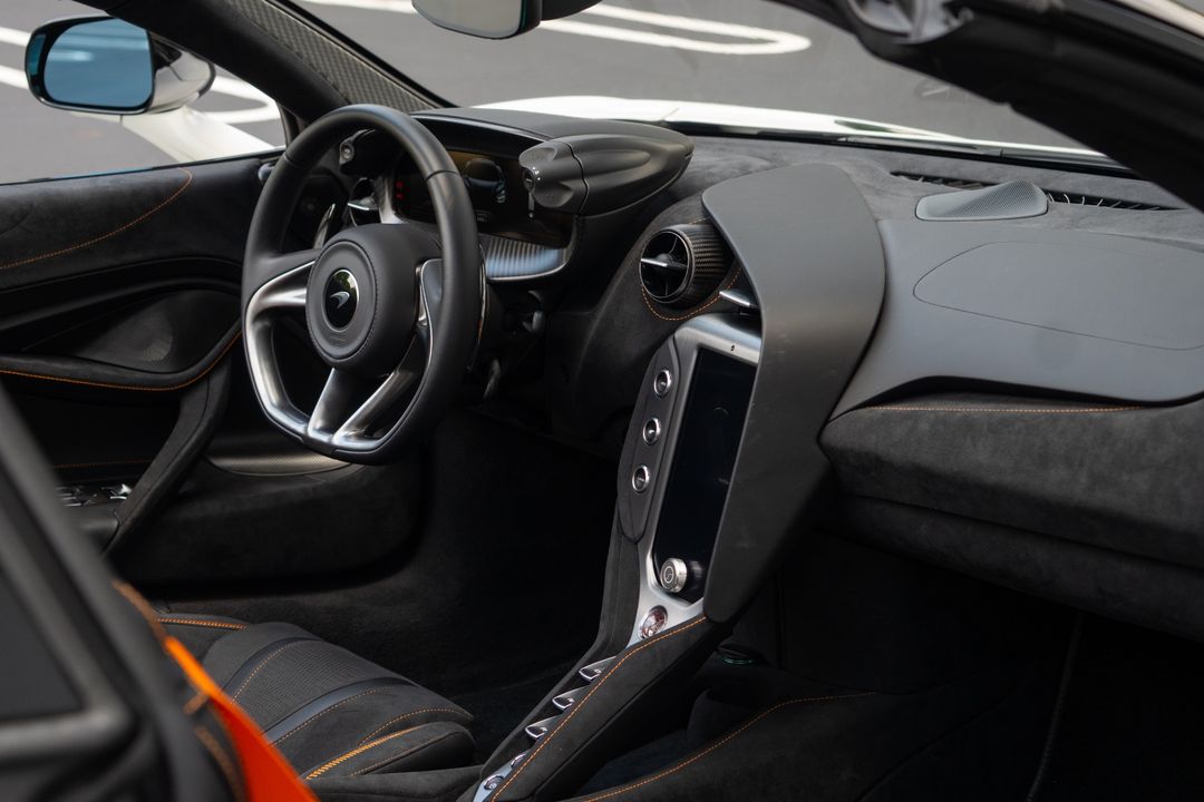 2024 McLaren 750S Spider