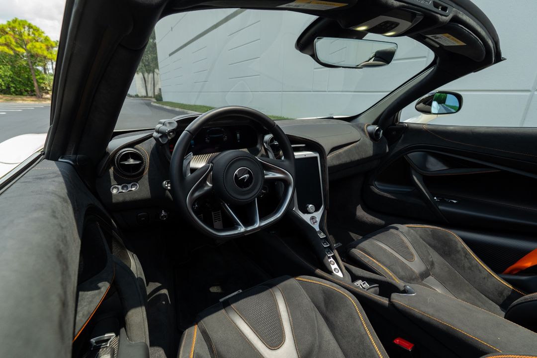 2024 McLaren 750S Spider