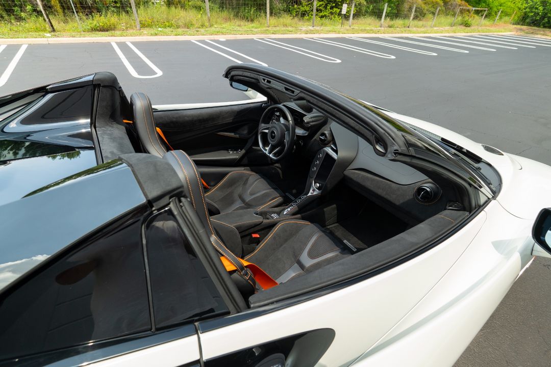 2024 McLaren 750S Spider