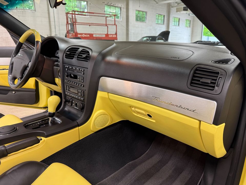 2002 Ford Thunderbird