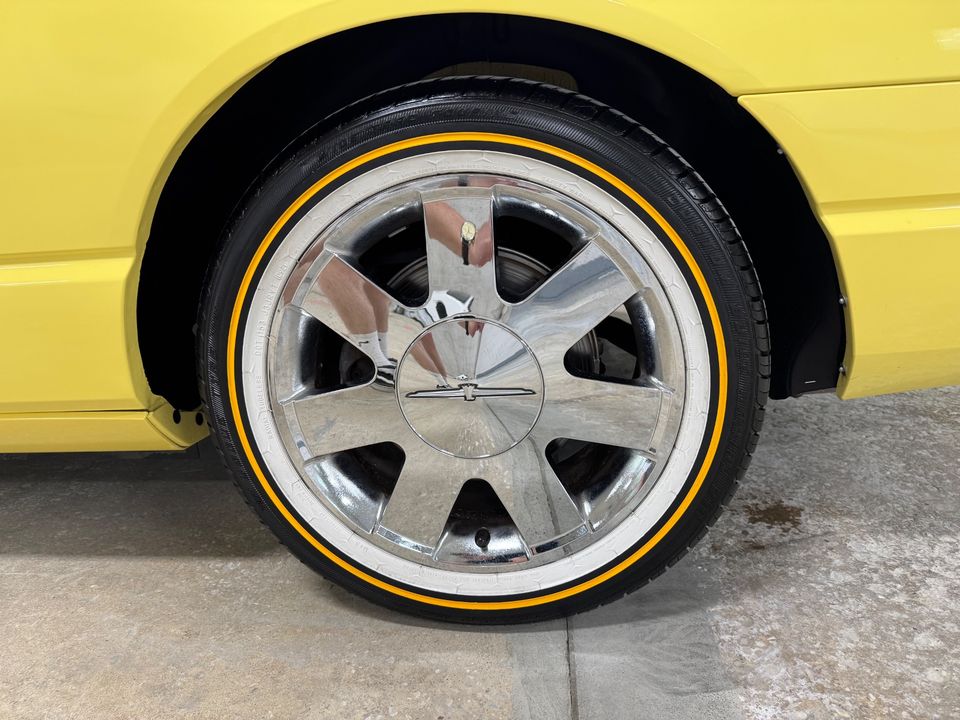 2002 Ford Thunderbird