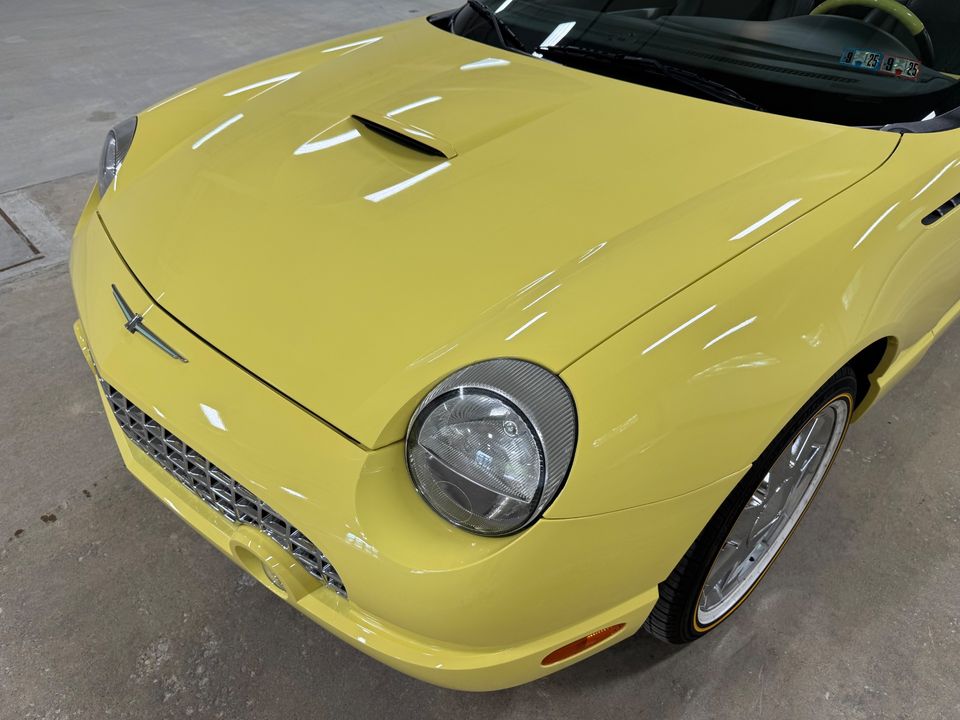 2002 Ford Thunderbird