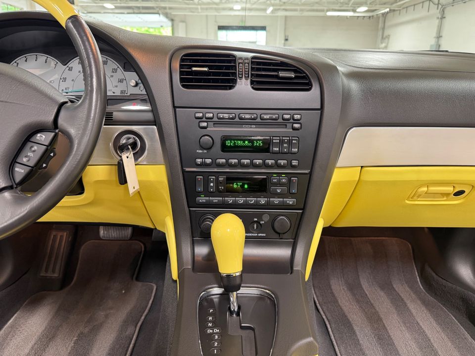 2002 Ford Thunderbird
