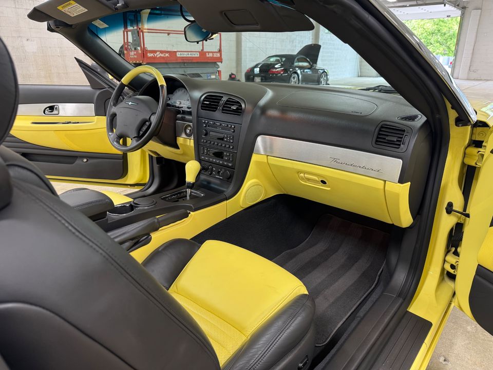 2002 Ford Thunderbird