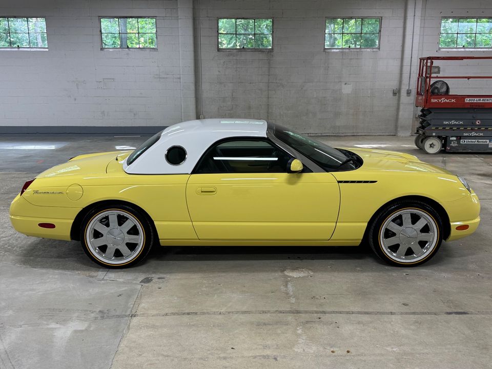 2002 Ford Thunderbird