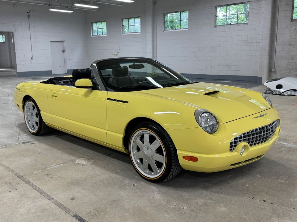 2002 Ford Thunderbird