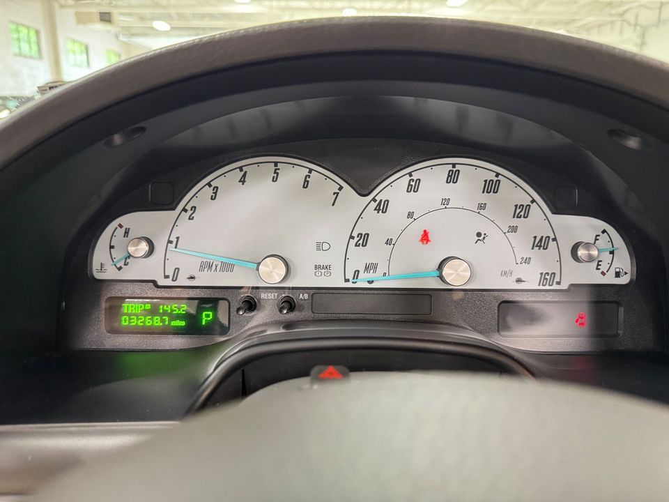 2002 Ford Thunderbird