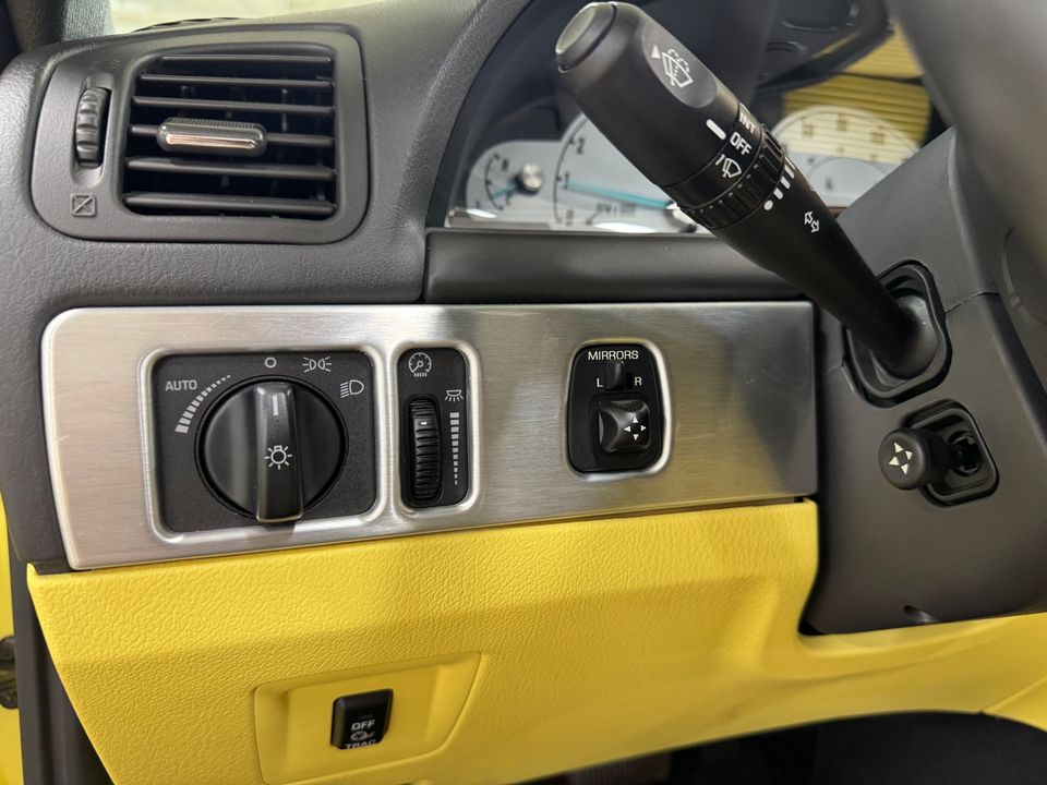 2002 Ford Thunderbird