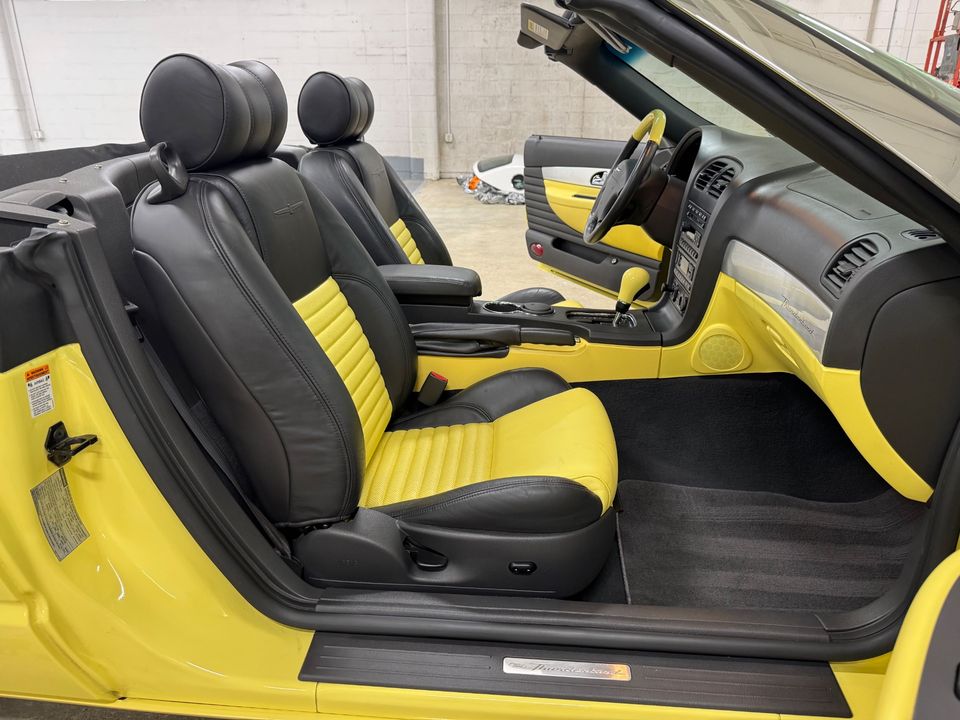 2002 Ford Thunderbird