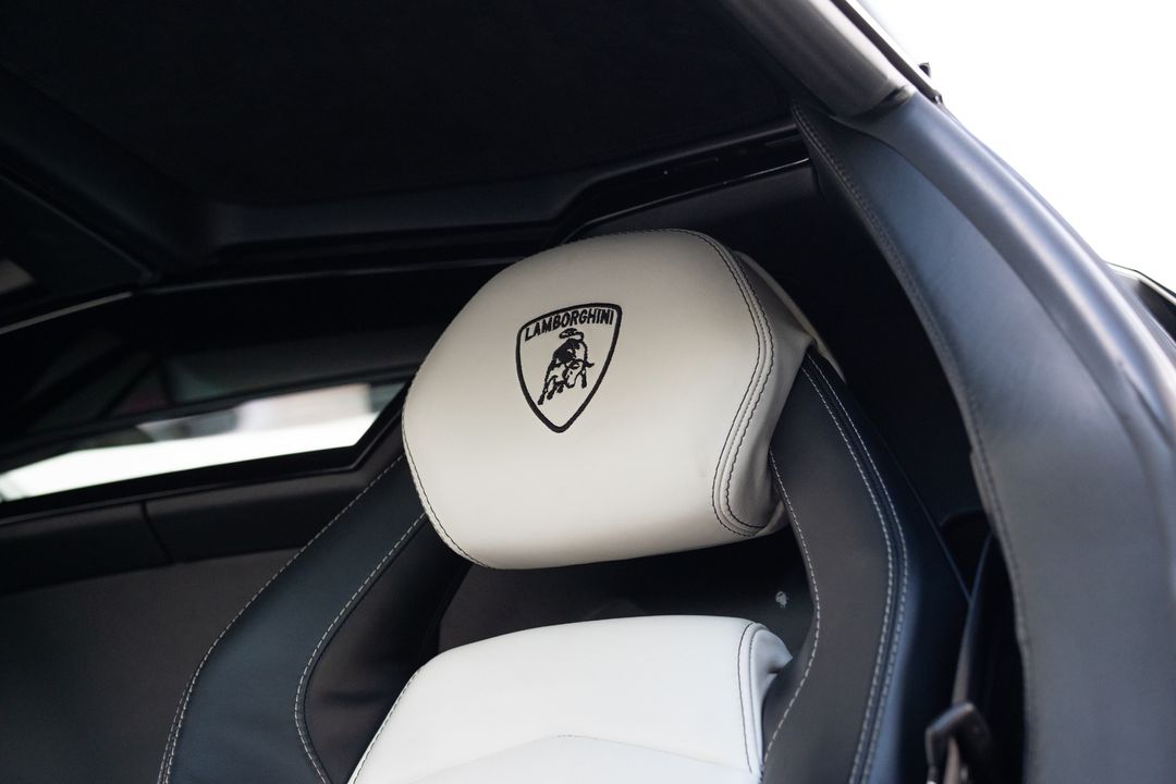 2015 Lamborghini Aventador
