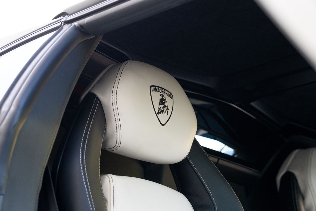 2015 Lamborghini Aventador
