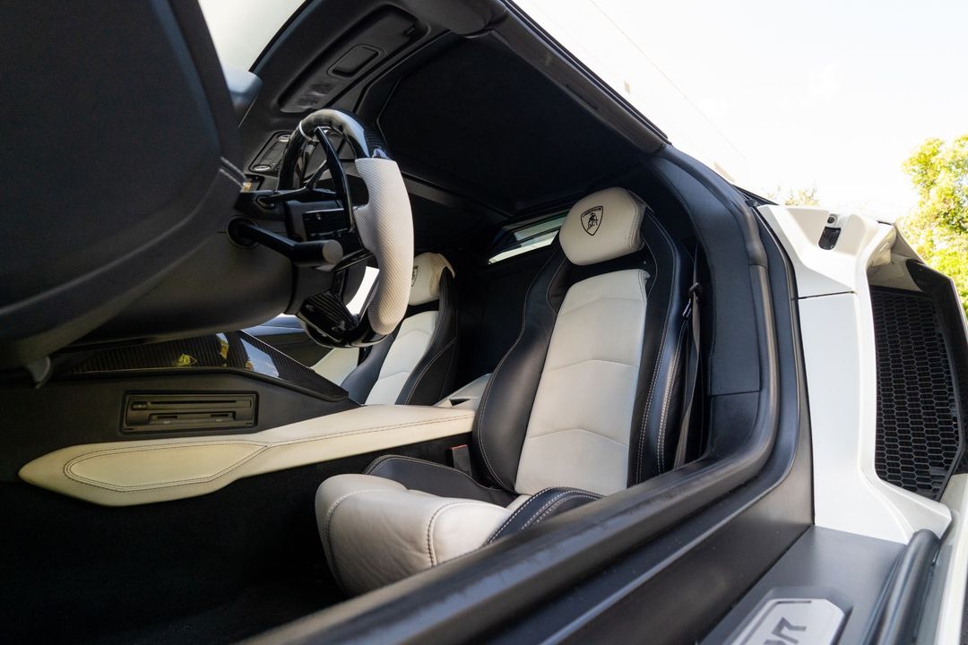 2015 Lamborghini Aventador