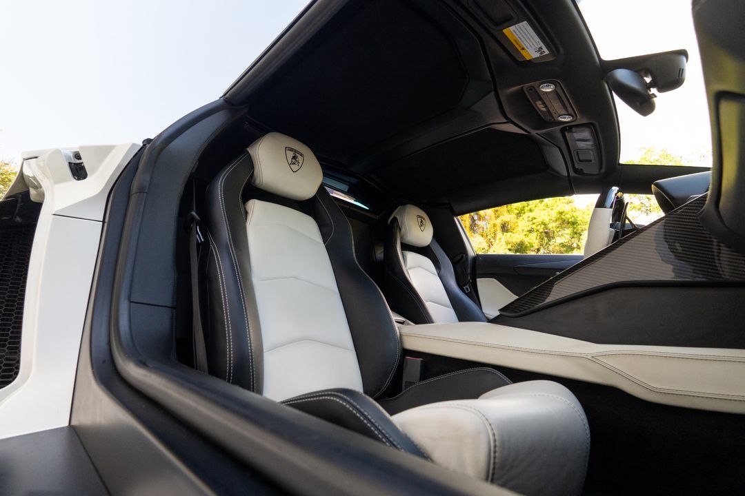 2015 Lamborghini Aventador