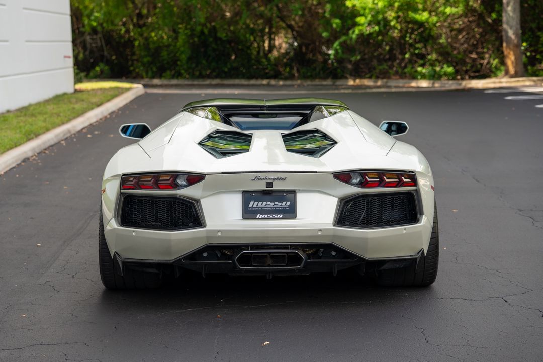 2015 Lamborghini Aventador