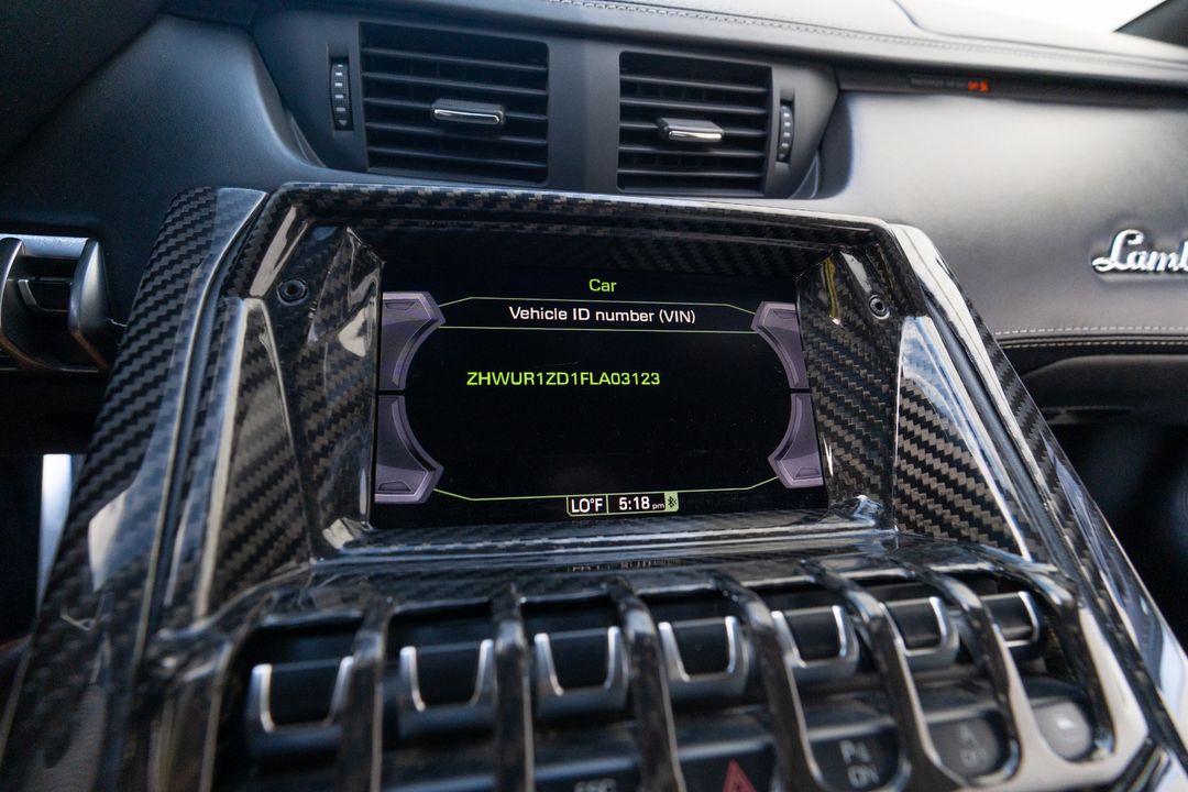 2015 Lamborghini Aventador