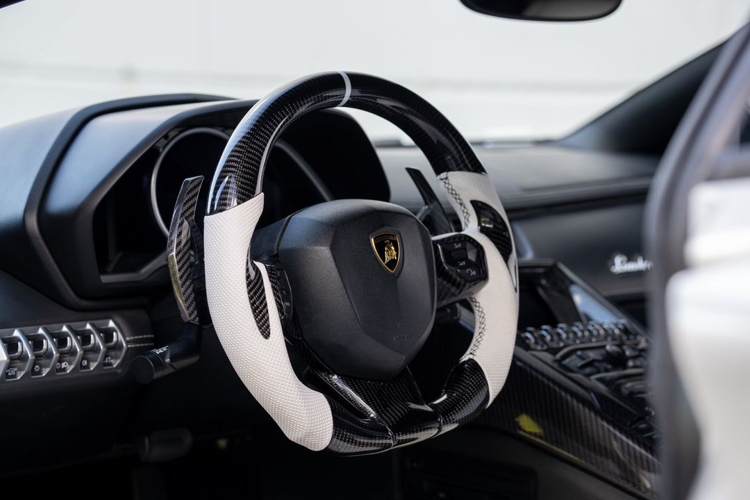 2015 Lamborghini Aventador