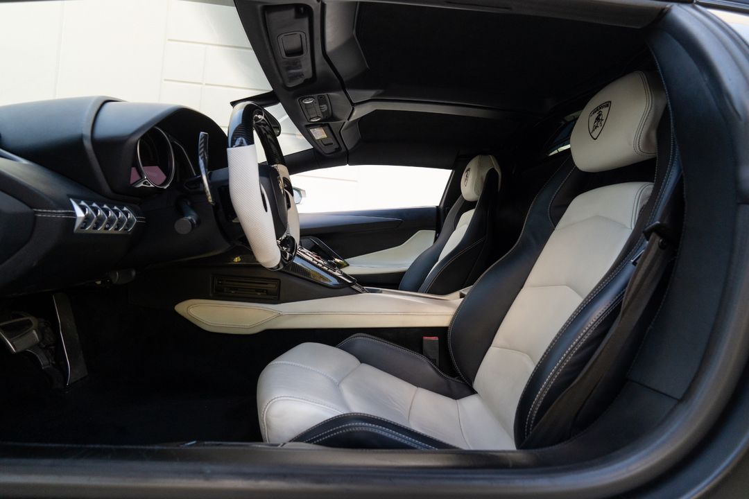 2015 Lamborghini Aventador