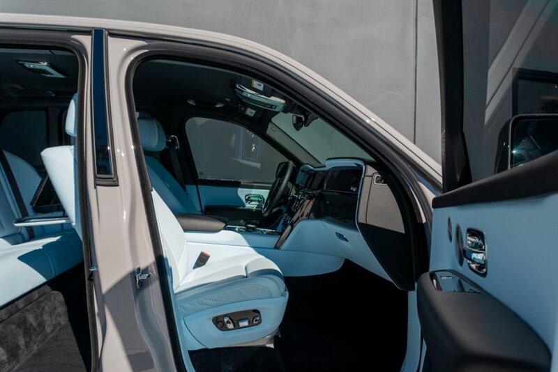 2025 Rolls-Royce Black Badge Cullinan