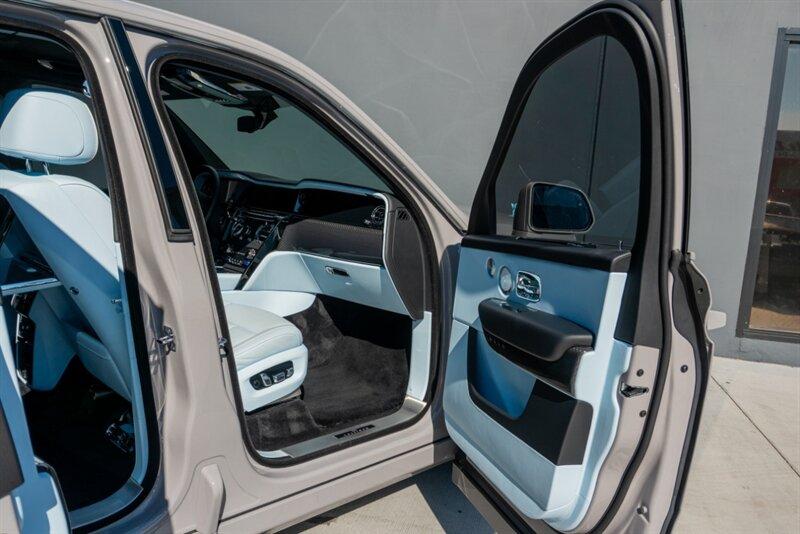 2025 Rolls-Royce Black Badge Cullinan