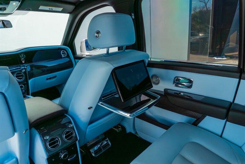 2025 Rolls-Royce Black Badge Cullinan