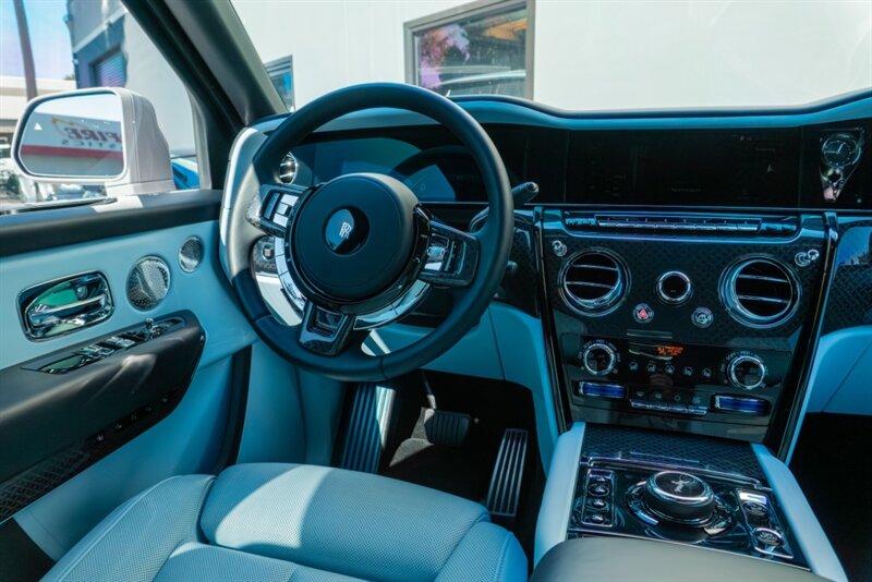 2025 Rolls-Royce Black Badge Cullinan