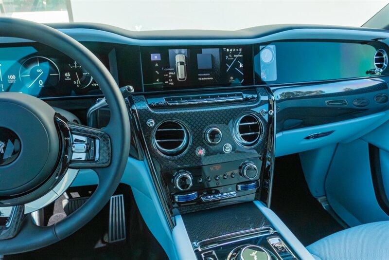 2025 Rolls-Royce Black Badge Cullinan