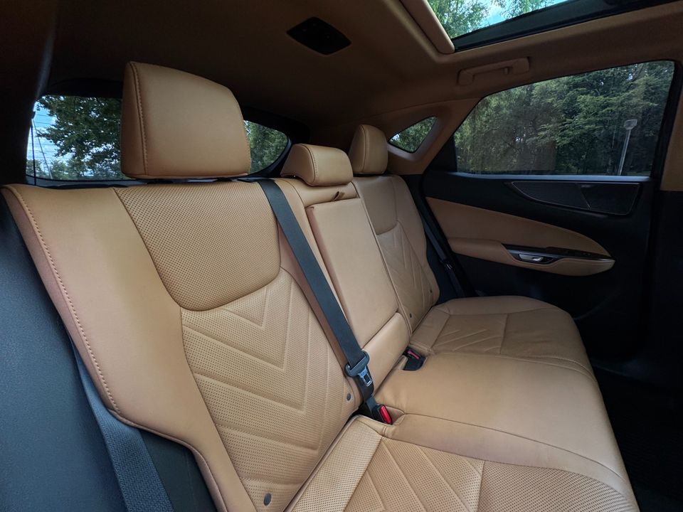 2025 Lexus NX 350h