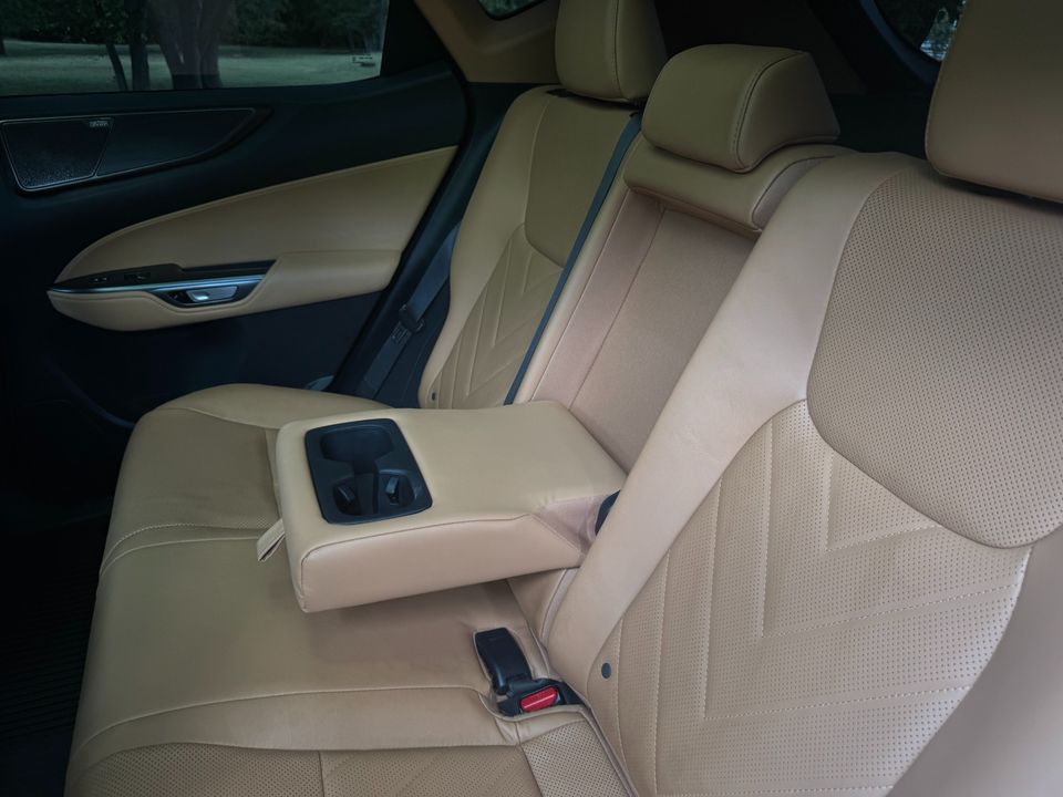 2025 Lexus NX 350h