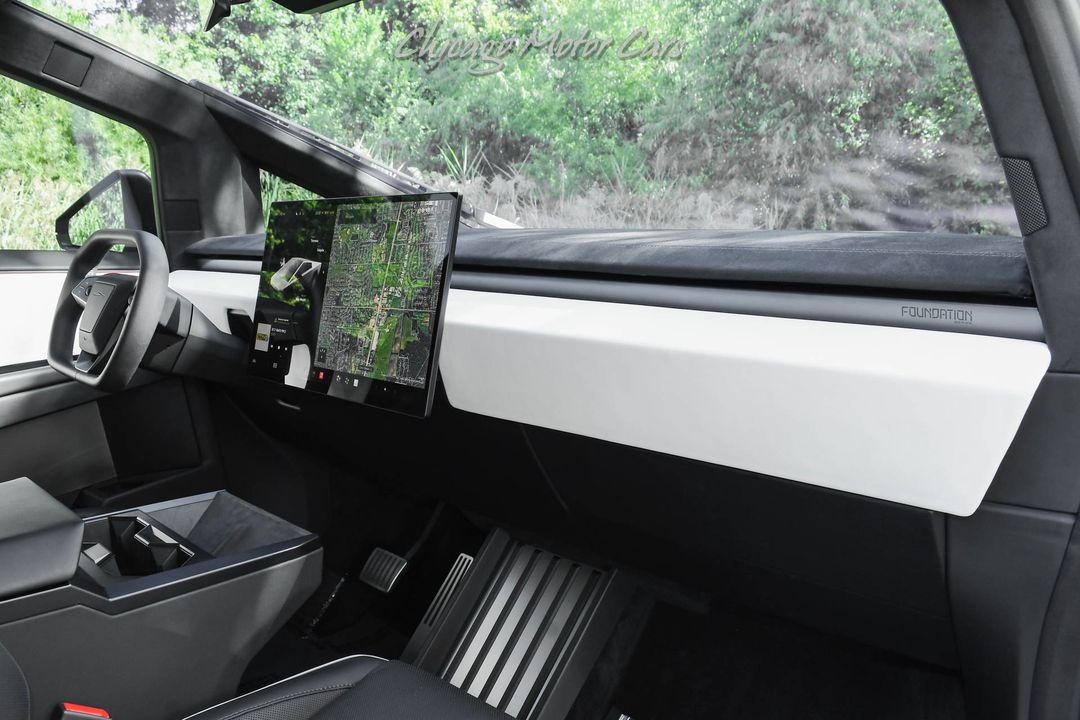 2024 Tesla Cybertruck