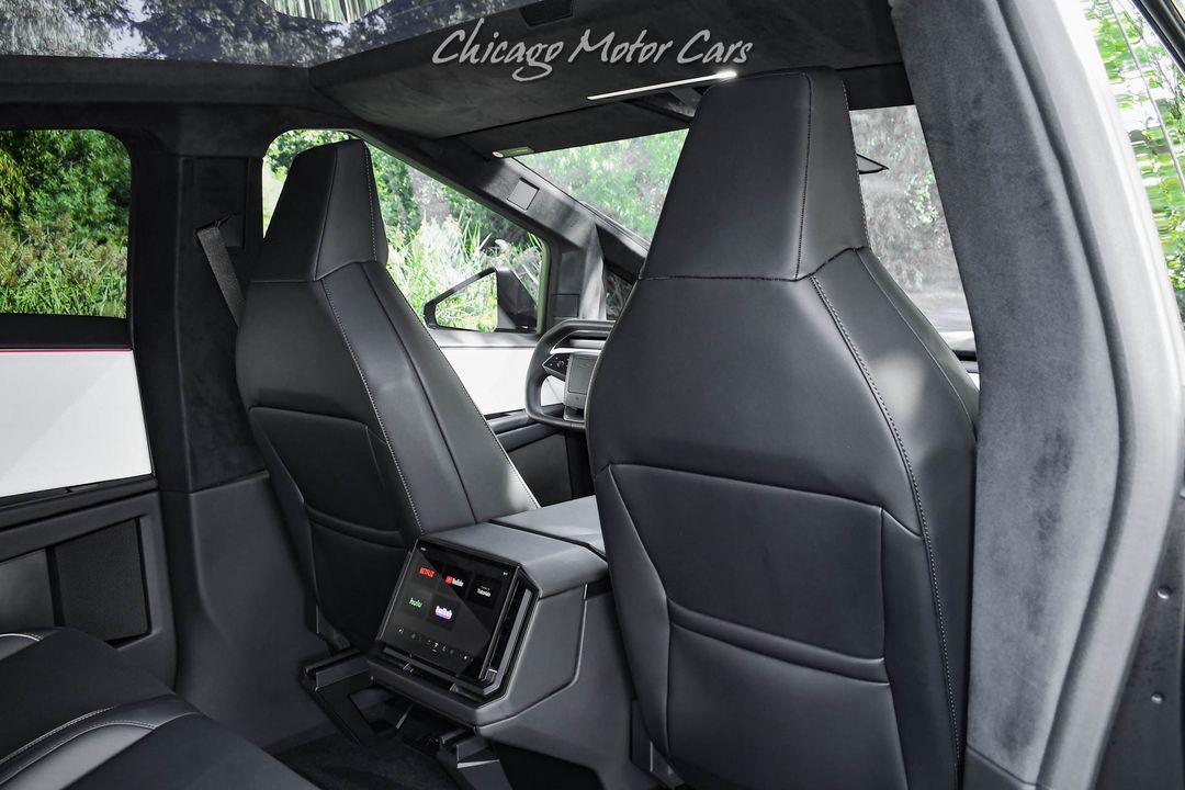 2024 Tesla Cybertruck
