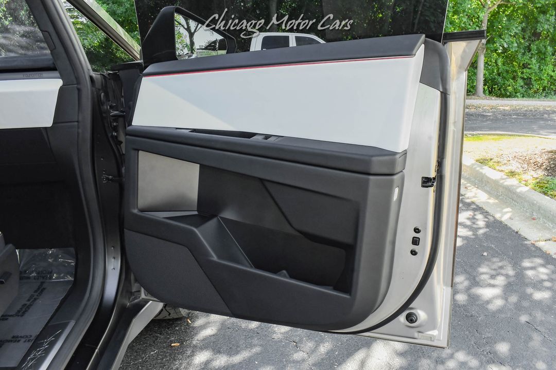 2024 Tesla Cybertruck