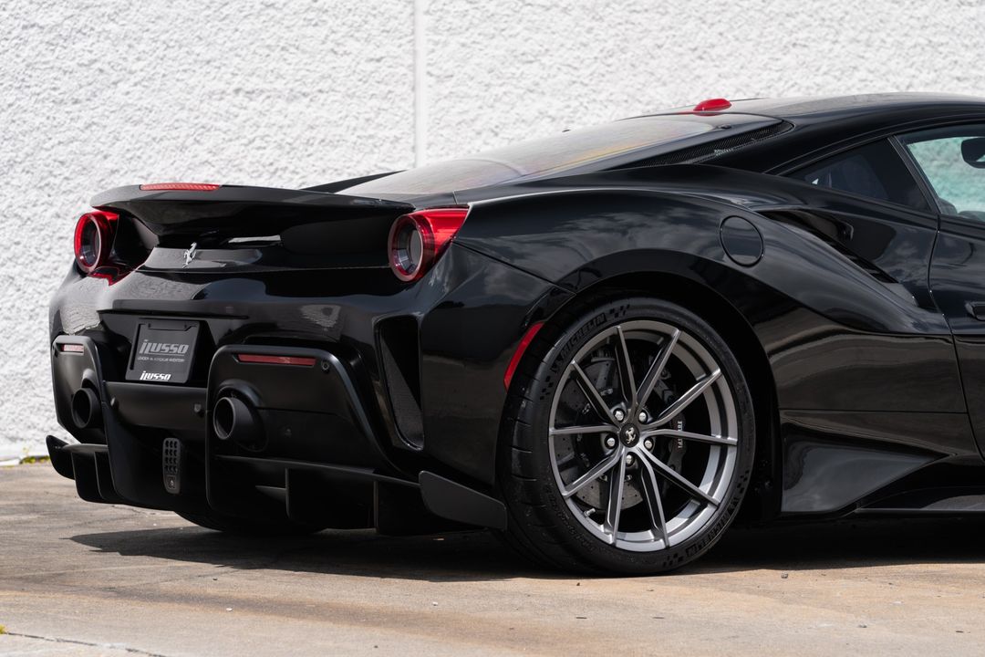2020 Ferrari 488 Pista