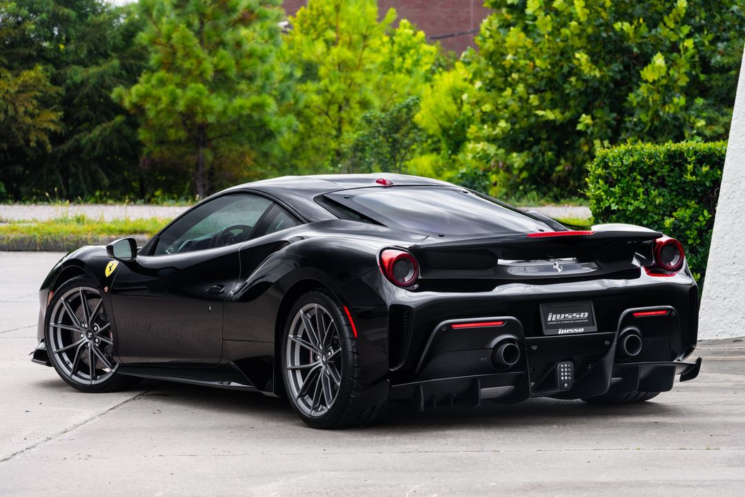 2020 Ferrari 488 Pista