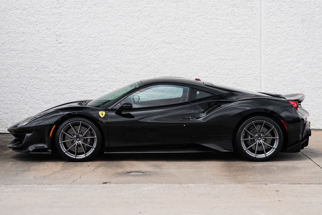 2020 Ferrari 488 Pista