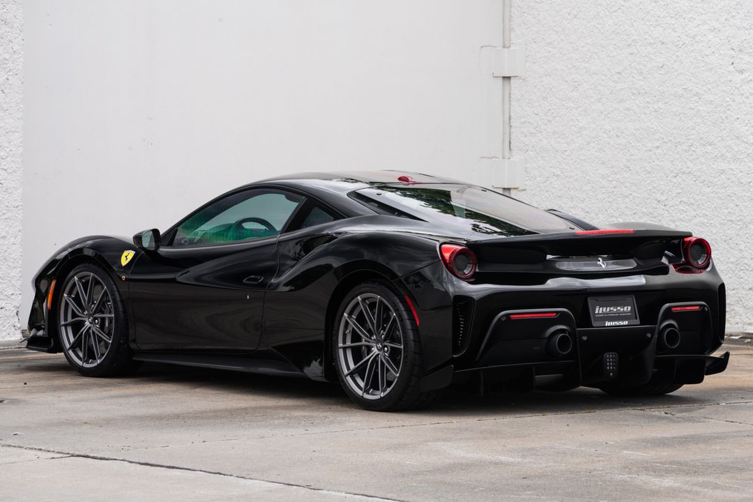 2020 Ferrari 488 Pista