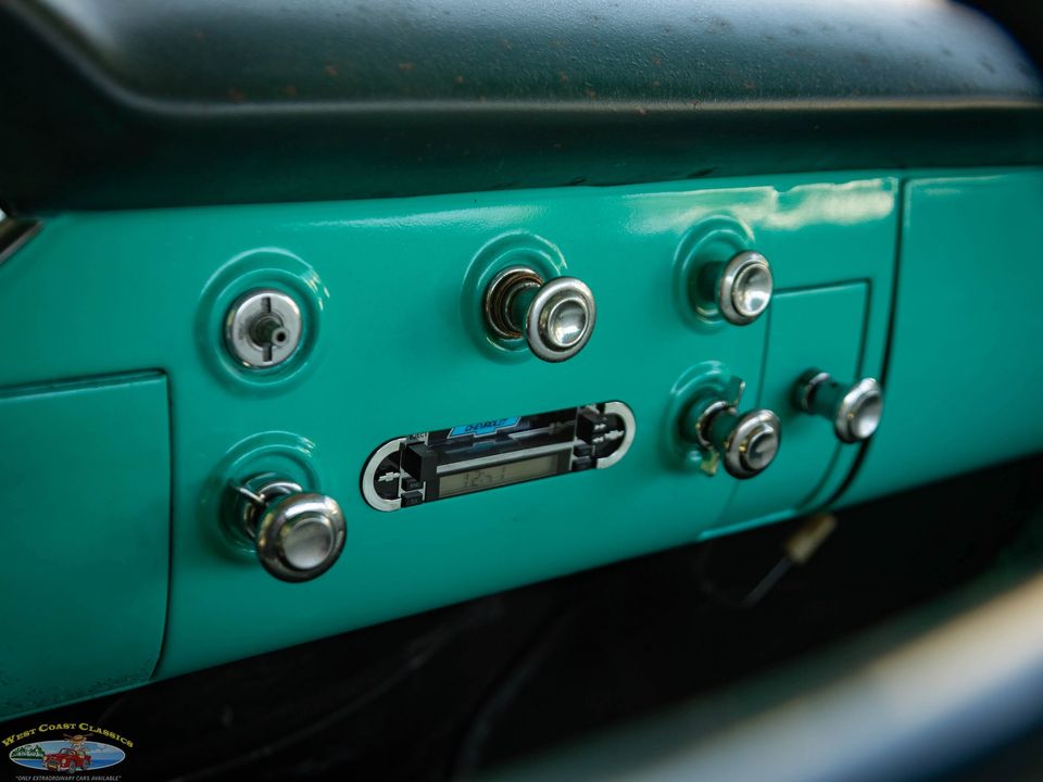 1957 Chevrolet Cameo Carrier 3124
