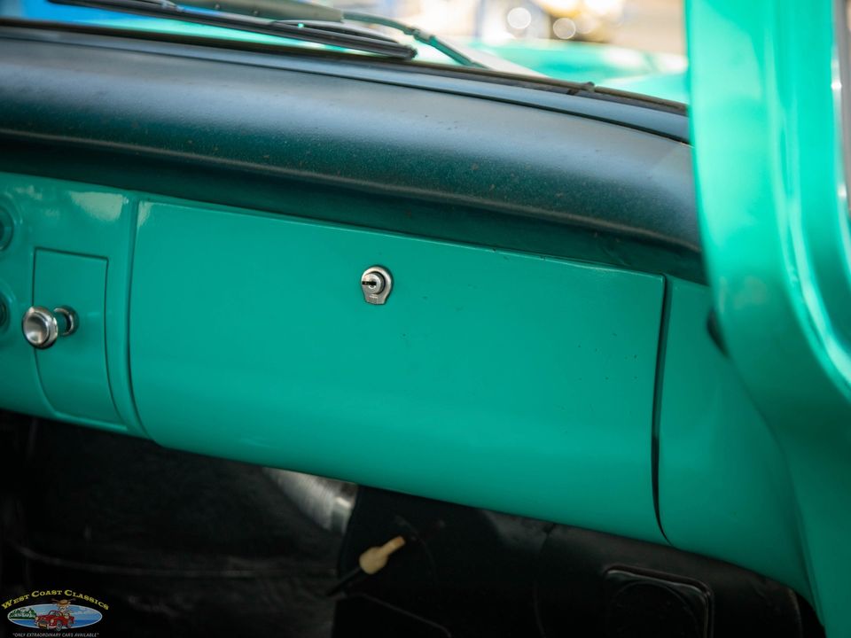 1957 Chevrolet Cameo Carrier 3124