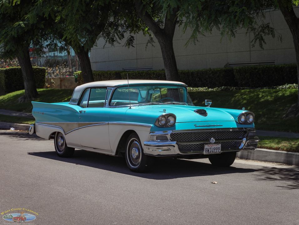 1958 Ford Fairlane 500 Skyliner Retractable 352/300HP V8