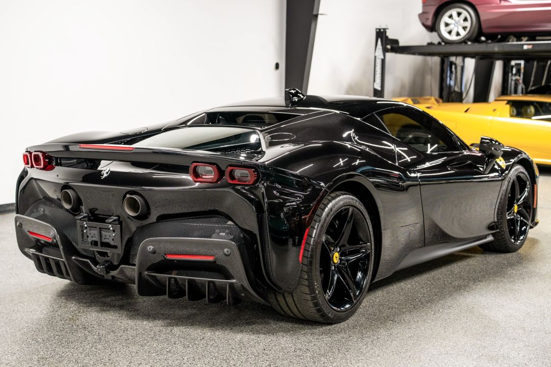 2024 Ferrari SF90