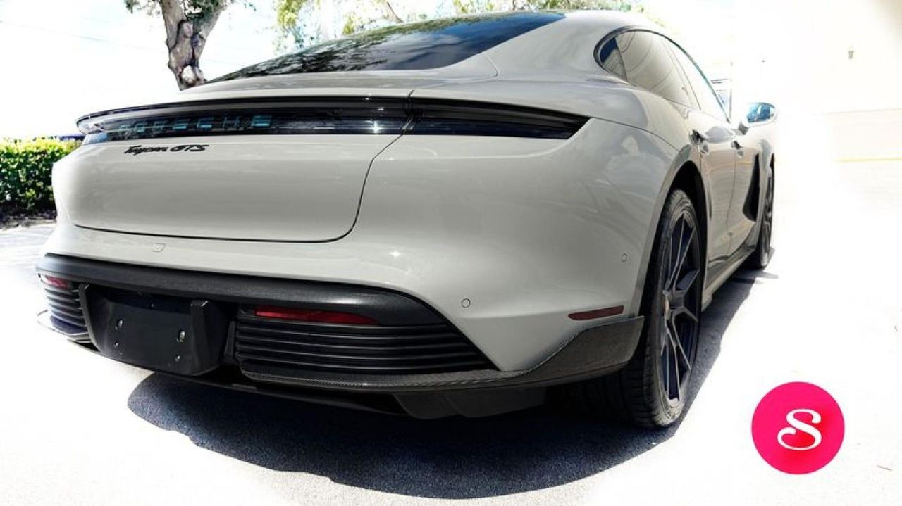 2023 Porsche Taycan
