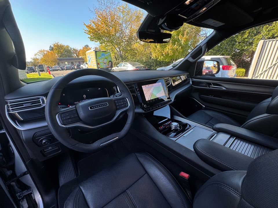 2024 Jeep Wagoneer